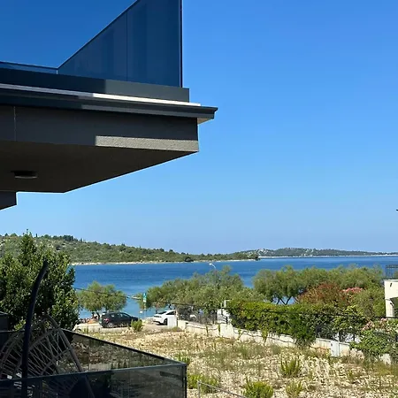 Beachwalk Heaven Milica Apartamento *