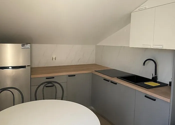 Beachwalk Heaven Milica * 斯里马